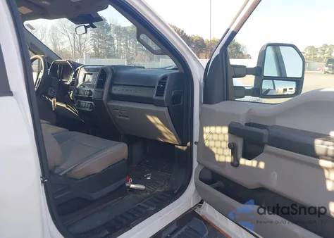 2020 Ford F-250 Xl z USA, uszkodzony, nr VIN 1FDBF2A63LEC93272